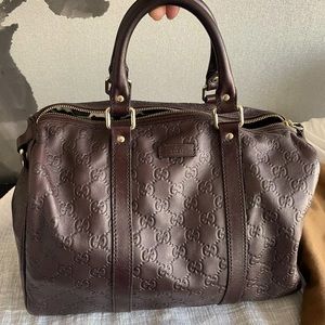 Authentic Gucci leather Boston bag.